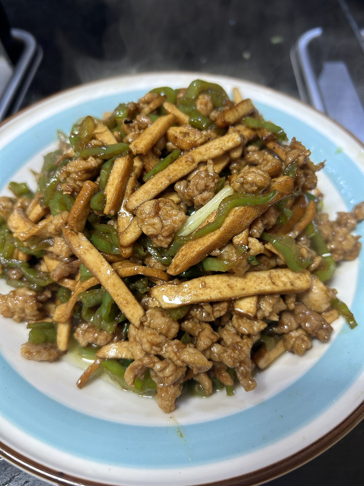 青椒香干肉丝的做法