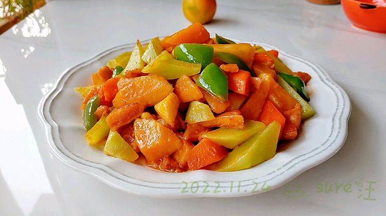 薯芋莴笋焖鸡肉的做法