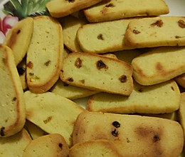 抹茶葡萄干饼干的做法