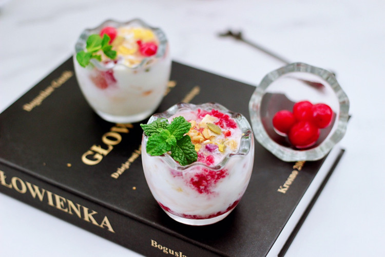 自制蔓越莓冰酸奶(内附酸奶做法)的做法