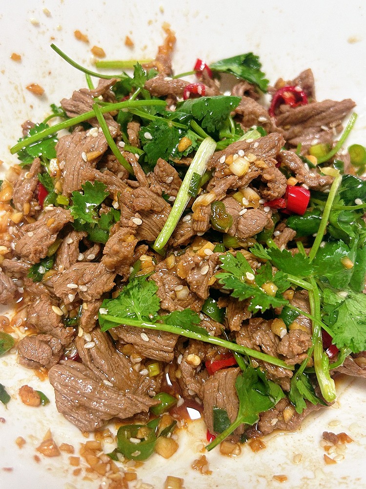 凉拌牛肉的做法
