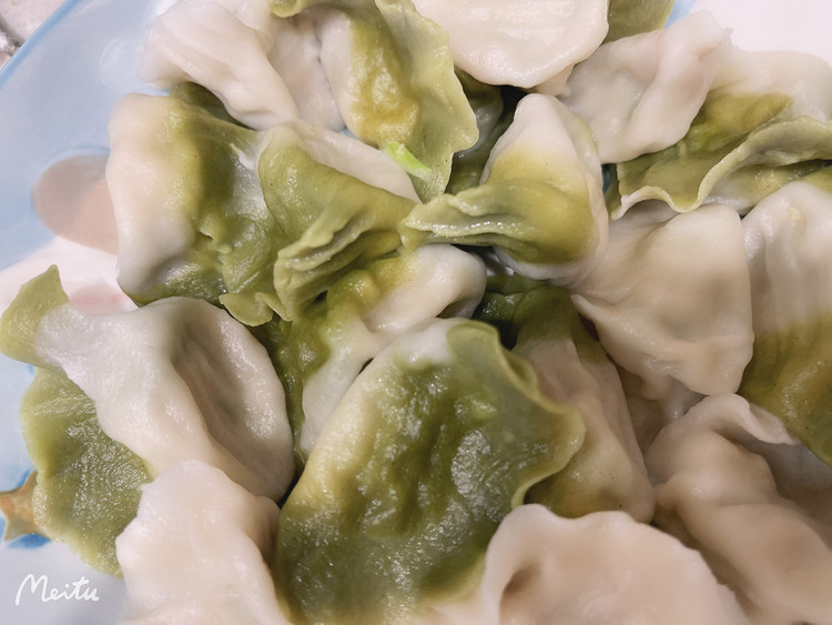西葫芦鸡蛋饺子的做法