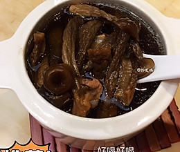 #少盐饮食 轻松生活#鹿茸菇龙骨汤的做法