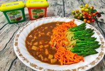 五花肉丁炸酱面#ONLY酱#的做法