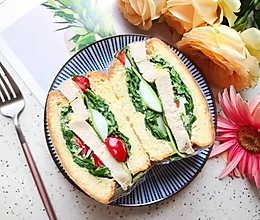 #秋天怎么吃#鸡胸肉芝麻菜鸡蛋三明治的做法