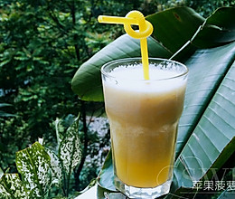 夏季特饮#菠萝苹果汁#的做法