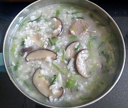 肉片香菇粥的做法