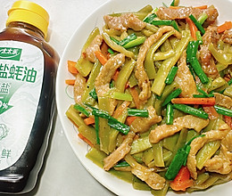 #最是家乡味 冬至大如年# 贡菜炒肉丝的做法