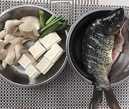 粤菜菜系｜鲫鱼豆腐汤的做法