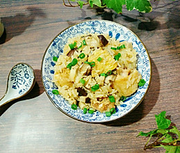 香菇鸡翅焖饭的做法