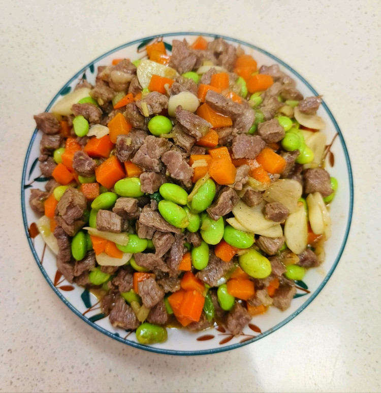 胡萝卜青豆炒牛肉的做法