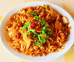 下饭菜「辣白菜炒肉」的做法