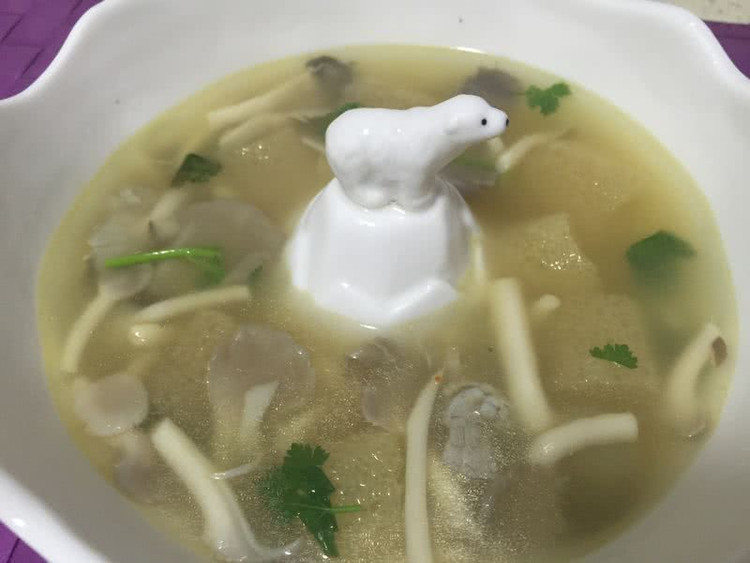 蘑菇竹荪汤的做法