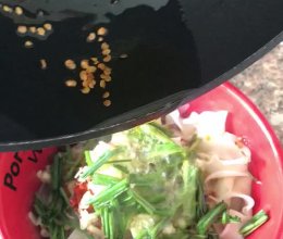 油泼面的做法