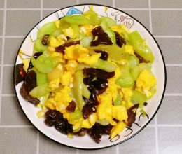 瓜片炒鸡蛋的做法