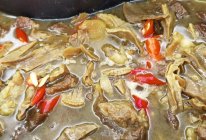 牛肉炖笋干的做法