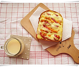 萨拉米肉松吐司披萨的做法