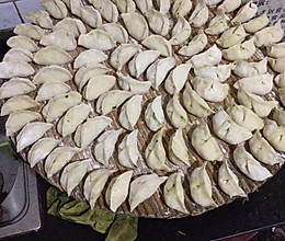 韭菜鸡蛋粉条饺子的做法