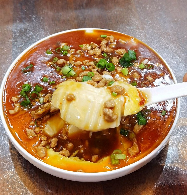 鸡蛋与豆腐的碰撞,史上最好吃的豆腐家常菜做法—肉末鸡蛋蒸豆腐的做法