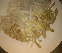 韭黄炒百叶（厚百叶）的做法