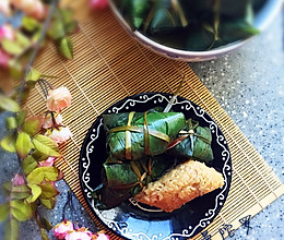 五香猪肉粽子的做法