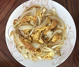 圆葱炒鸡蛋的做法