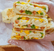 【宝宝辅食】青椒火腿发面饼的做法