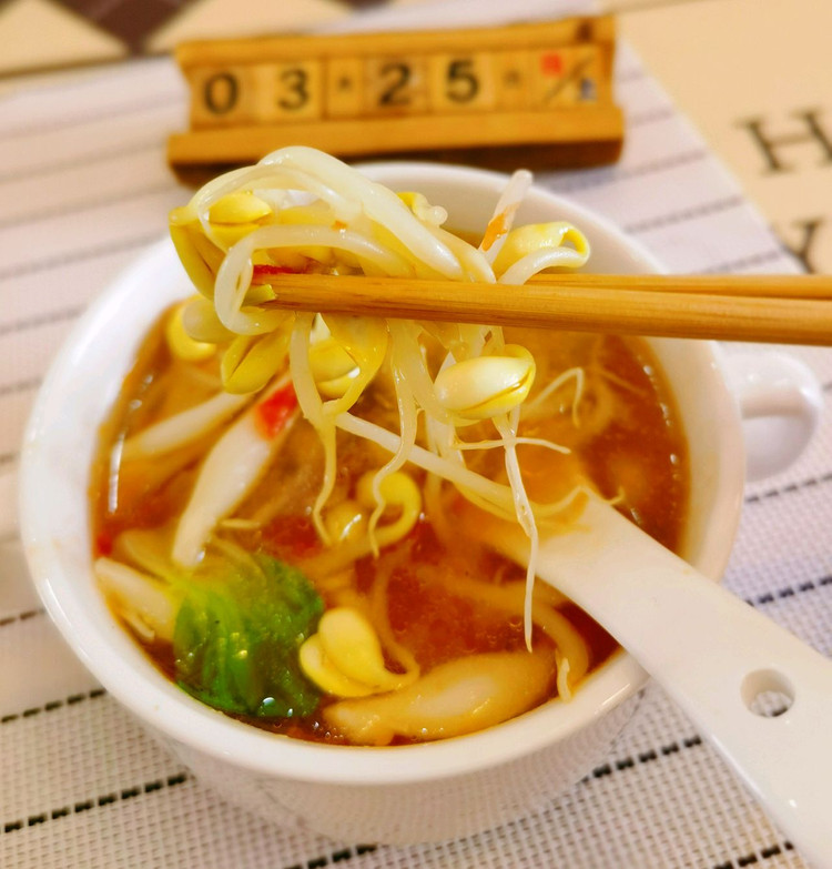 清淡鲜美的豆芽菌菇汤的做法