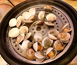 蒸汽海鲜火锅的做法