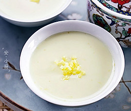 姜汁撞奶的做法