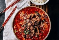 冷酷优豪美水煮牛肉#做川菜，用豪吉#的做法