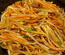 土豆胡萝卜炒肉的做法