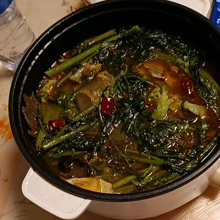 只想记录下垫鱼的菜的做法