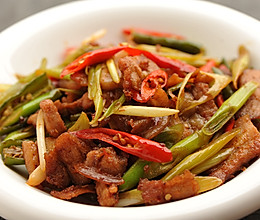超级开胃下饭菜——农家小炒肉的做法