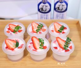 #感恩妈妈 爱与味蕾同行#草莓牛奶布丁的做法