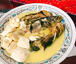 黄辣丁炖豆腐的做法