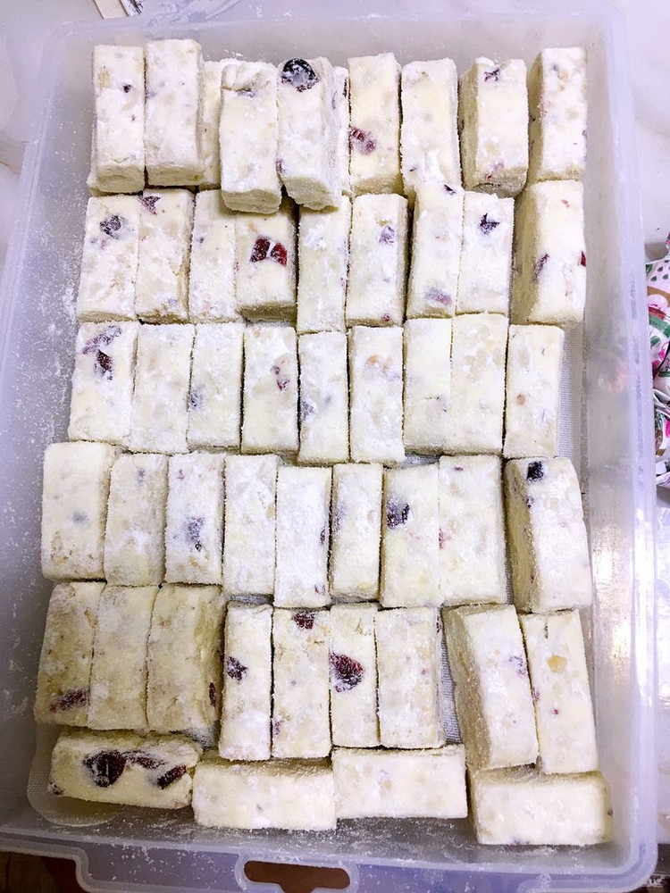 坚果牛轧糖的做法