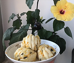 #美味开学季#早餐——蔬菜花卷的做法