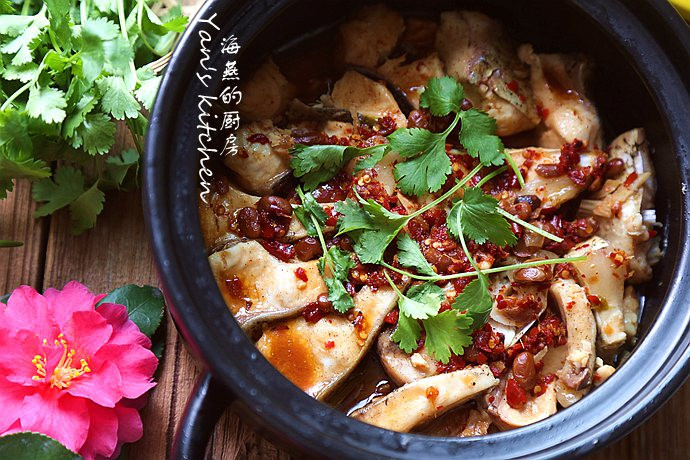 豆豉砂锅鱼的做法