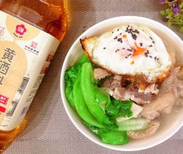 早餐！牛腩鸡蛋面的做法