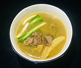 天麻乳鸽汤的做法