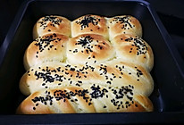 第一次手揉版烤芝麻餐包的做法