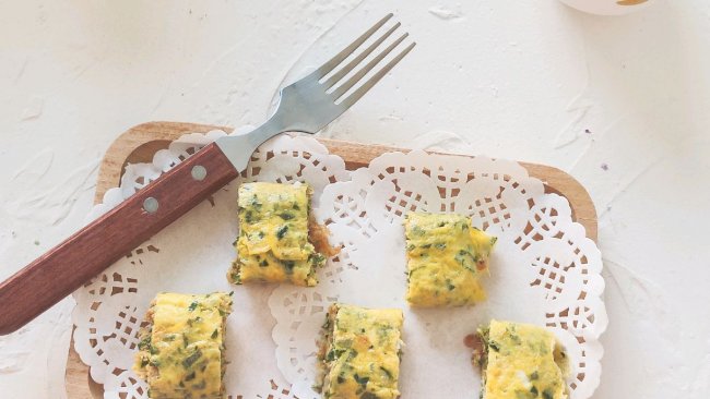 12个月以上辅食-裙带菜肉松芝士厚蛋烧的做法