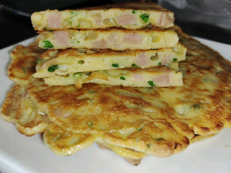 香肠鸡蛋饼的做法