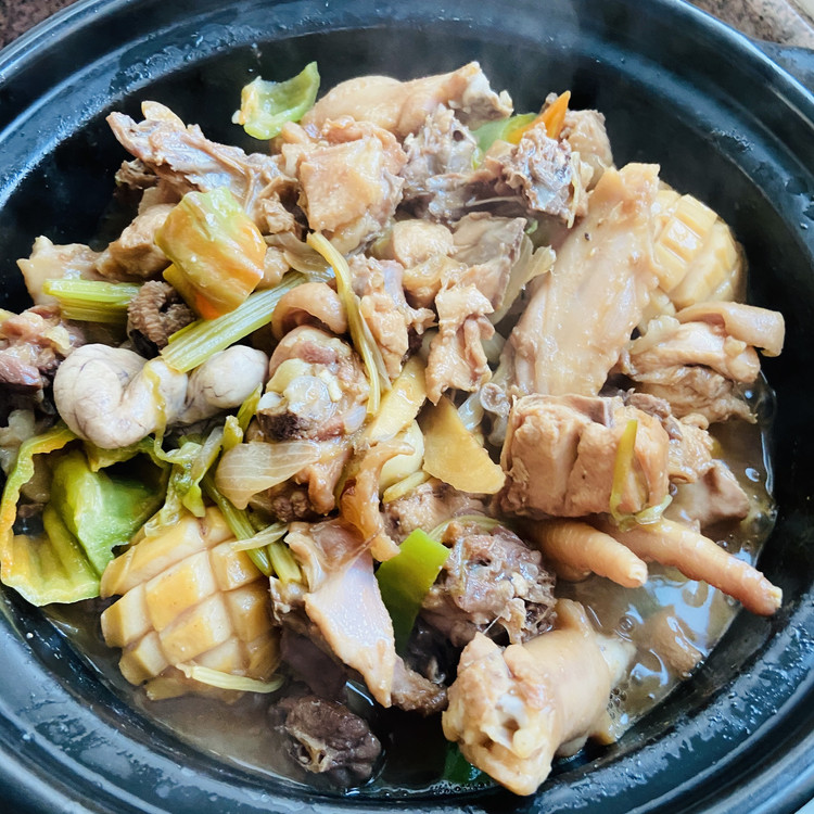 鲍鱼鸡煲的做法