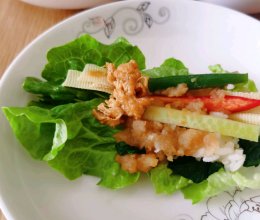 #憋在家里吃什么#生菜包饭的做法