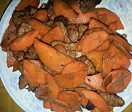 红萝卜炒肉