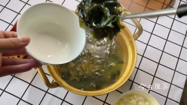 牛肉海带汤的做法