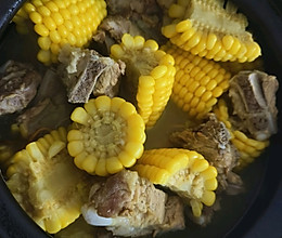 虫草玉米排骨汤的做法