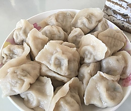 香菇猪肉饺子的做法